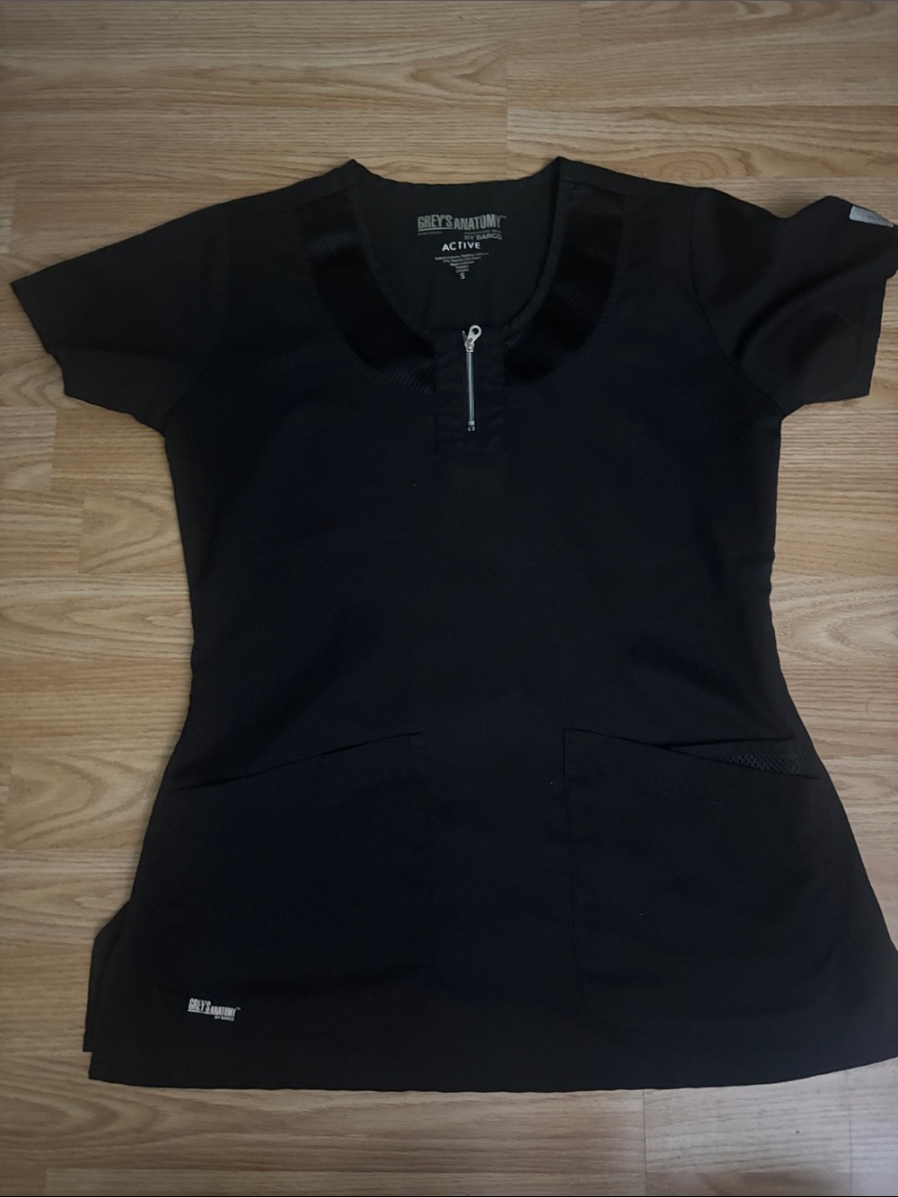 Grey's Anatomy Active Women's Black Short-Sleeve Zip-Neck Scrub Top
